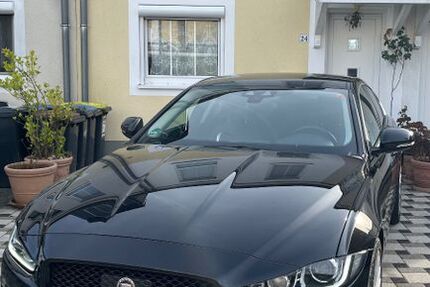 Jaguar XE 122.000 km 15.499 &euro; Köln 51067