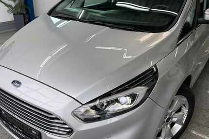 Ford S-Max 156.675 km 13.970 € Köln 50829