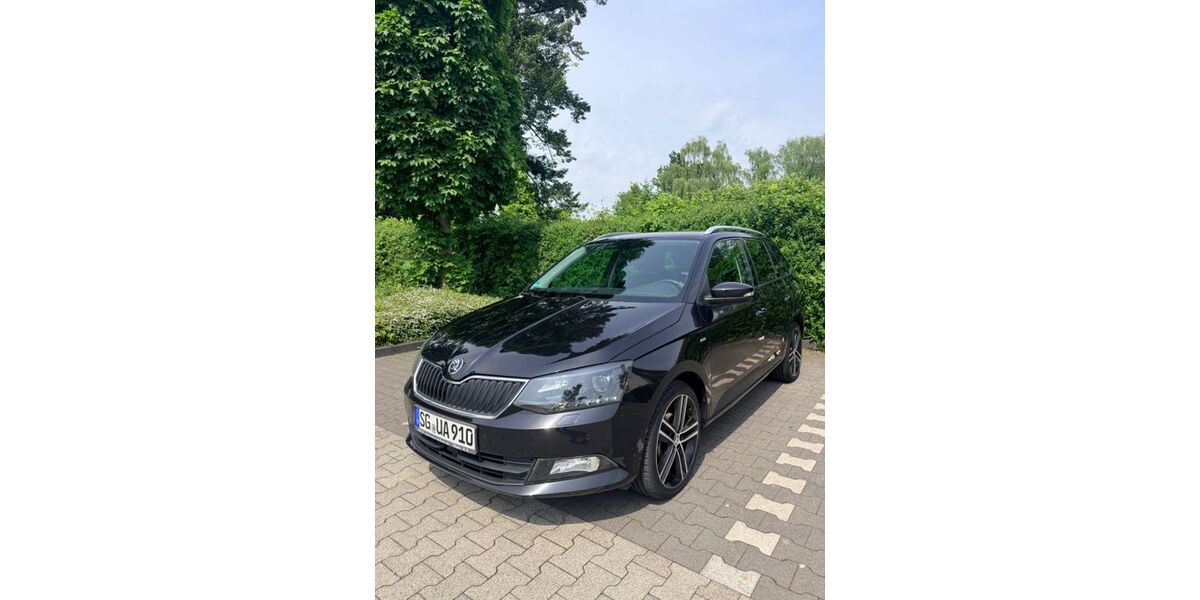 Skoda Fabia 158.300 km 8.800 &euro; Solingen 42719