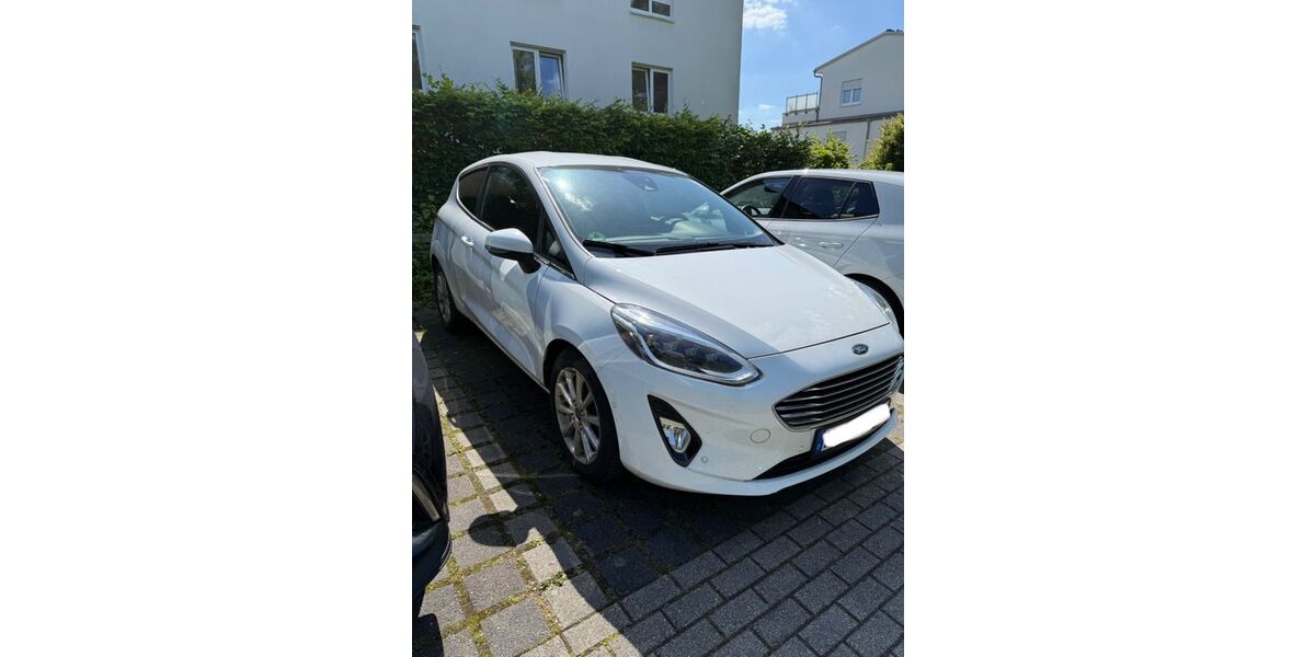 Ford Fiesta 84.000 km 11.900 &euro; Haan 42781