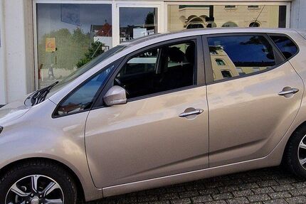 Hyundai ix20 71.816 km 11.544 &euro; Solingen 42651