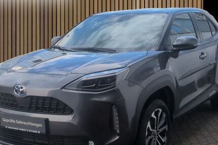 Toyota Yaris Cross 12.137 km 22.890 &euro; Leverkusen 51381