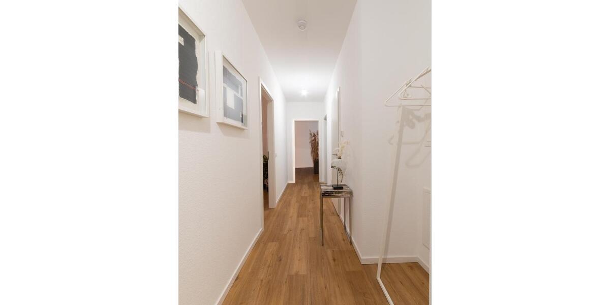 Etagenwohnung Düsseldorf Pempelfort - 3 Zimmer, 87 m&sup2;, 1.388&euro; | Angebot:26329903