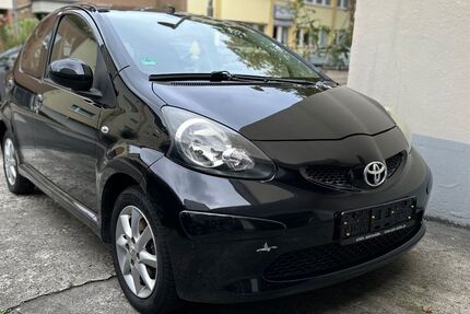 Toyota Aygo (X) 105.000 km 3.499 € Ratingen 40878