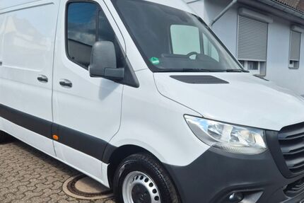 Mercedes-Benz Sprinter 177.000 km 20.990 &euro; Düsseldorf 40591