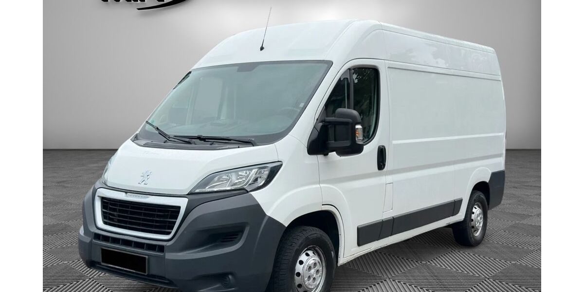 Peugeot Boxer 112.000 km 13.990 &euro; Köln 51067