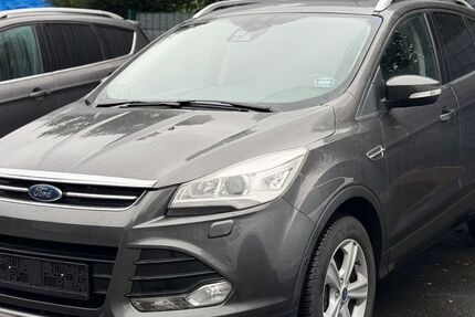 Ford Kuga 64.000 km 16.750 &euro; Remscheid 42899