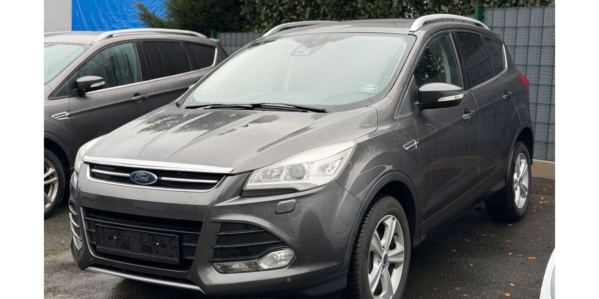 Ford Kuga 64.000 km 16.750 &euro; Remscheid 42899