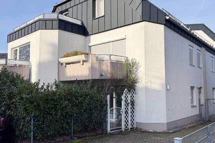 2-Zimmer ETW mit kleinem Garten u. PKW-Stellplatz im Herzen von Bergisch Gladbach -