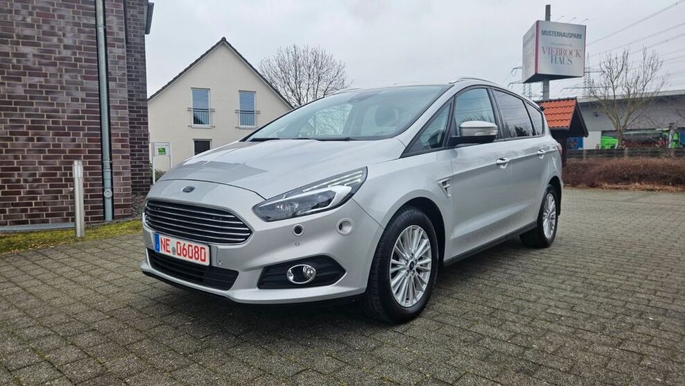 Ford S-Max 156.000 km 14.900 € Neuss OT Barbaraviertel 41460