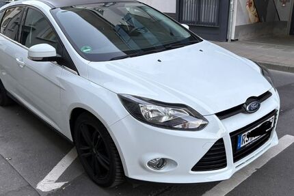Ford Focus 162.000 km 5.000 &euro; Remscheid 42853