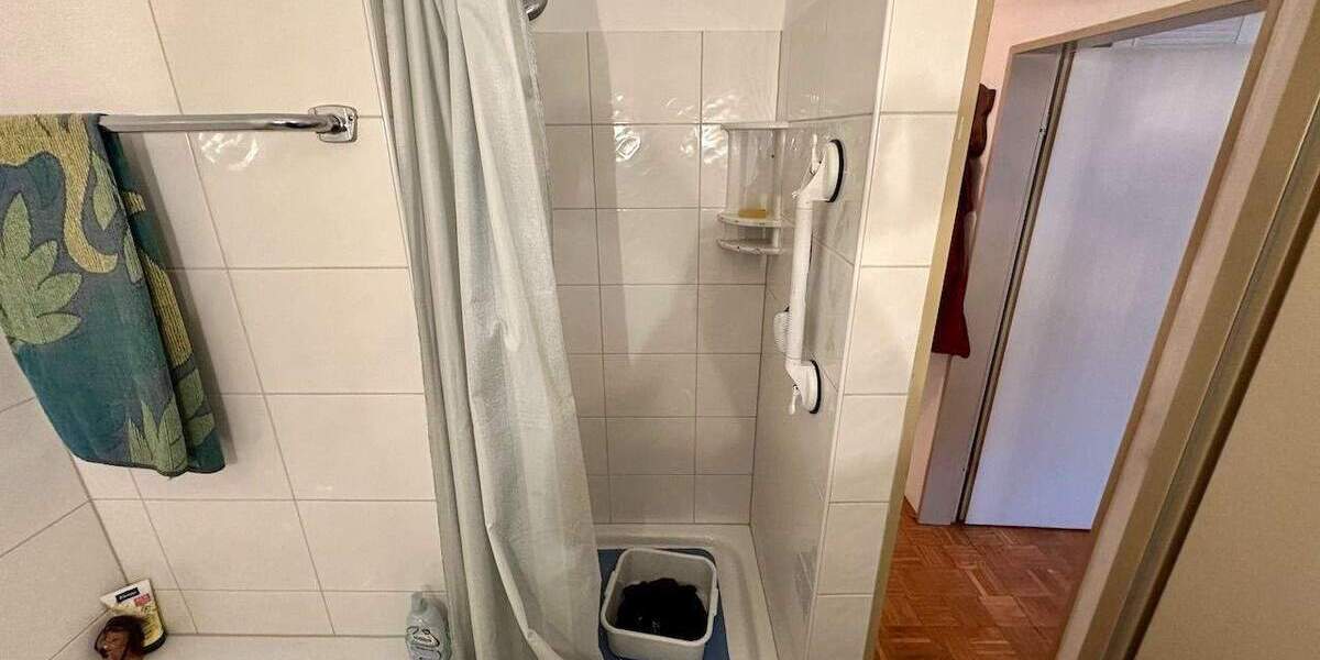 Etagenwohnung Köln Niehl - 2 Zimmer, 72 m&sup2;, 279.000&euro; | Angebot:25276856