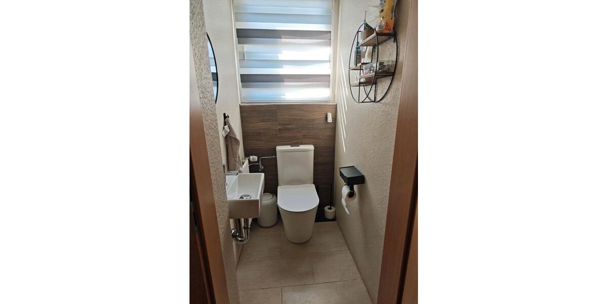 Erdgeschoßwohnung Solingen Central - 3 Zimmer, 73 m&sup2;, 700&euro; | Angebot:27567589