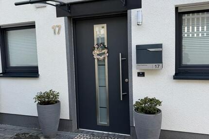 Haus In Solingen zu vermieten! Mit Küche, Garten, Carport 6 zimmer