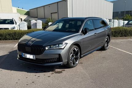 Skoda Superb 4.800 km 45.699 &euro; Langenfeld 40764