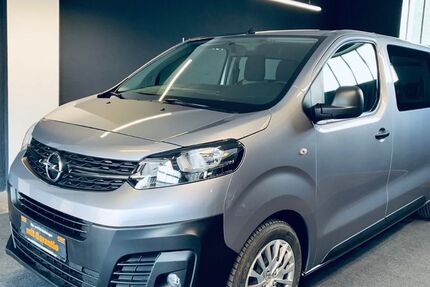 Opel Vivaro 49.700 km 20.999 &euro; Hilden 40723