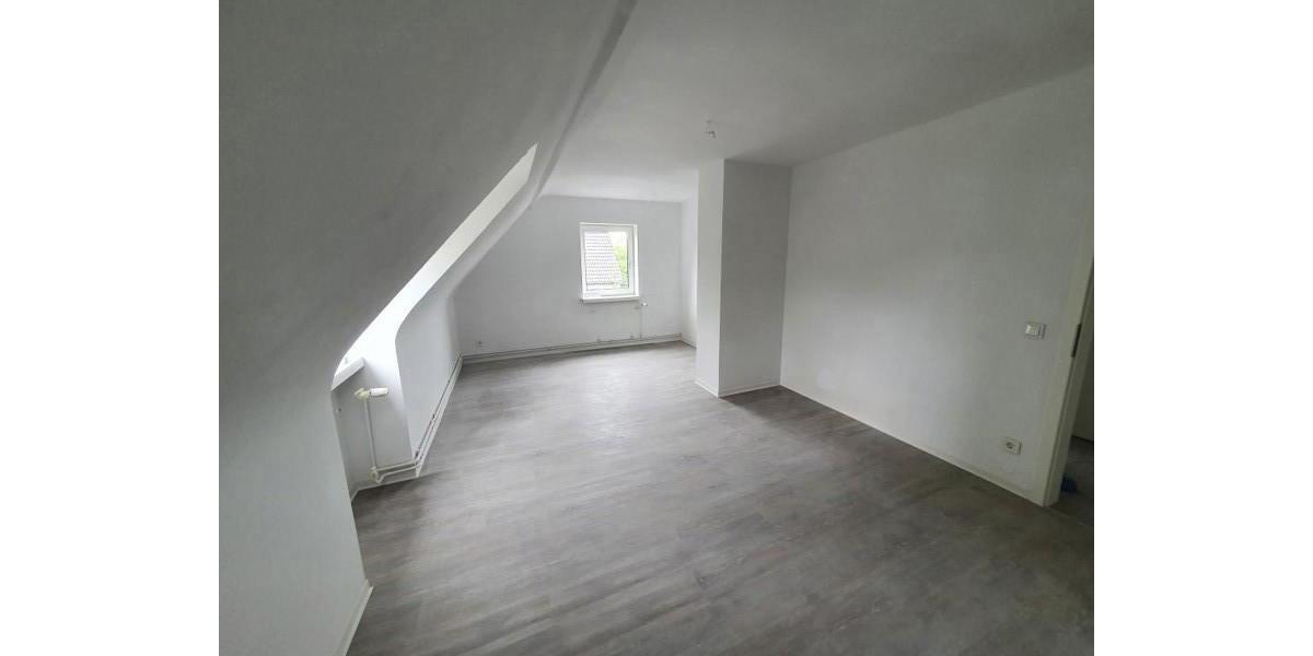 Dachgeschoßwohnung Grevenbroich Hemmerden - 3 Zimmer, 58 m&sup2;, 532&euro; | Angebot:25153075