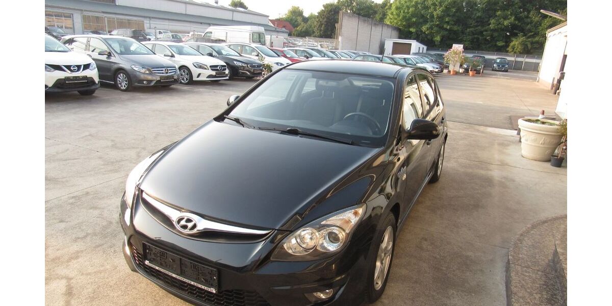 Hyundai i30 175.500 km 3.300 &euro; Leverkusen 51371