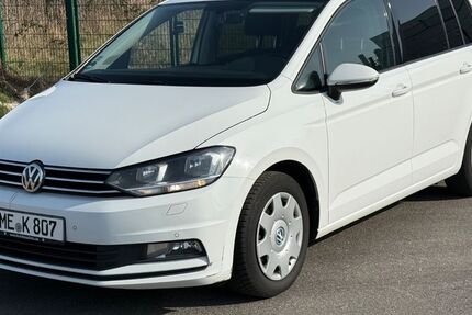 VW Touran 424.000 km 8.700 &euro; Hilden 40721