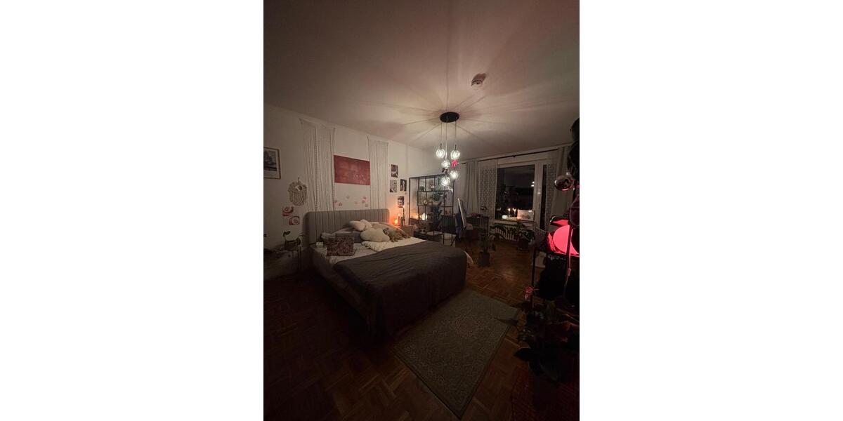 Etagenwohnung Düsseldorf Stadtbezirk 2 - 2 Zimmer, 34 m&sup2;, 700&euro; | Angebot:25307107