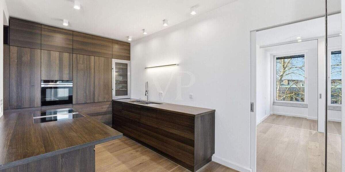 Etagenwohnung Köln Altstadt-Nord - 2 Zimmer, 95 m&sup2;, 2.185&euro; | Angebot:25630479