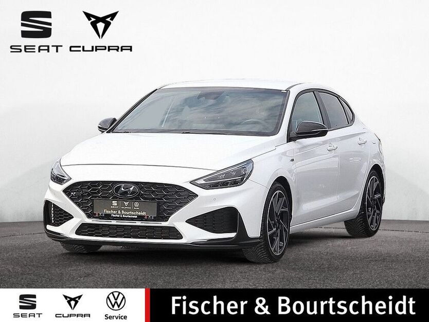 i30