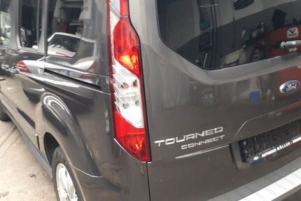 Ford Tourneo Connect 179.000 km 4.150 &euro; Köln 50823