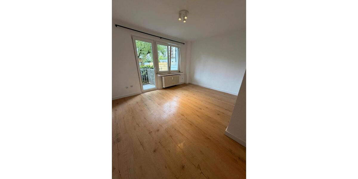 Hochparterre Köln Mülheim - 1 Zimmer, 28 m&sup2;, 850&euro; | Angebot:26464216