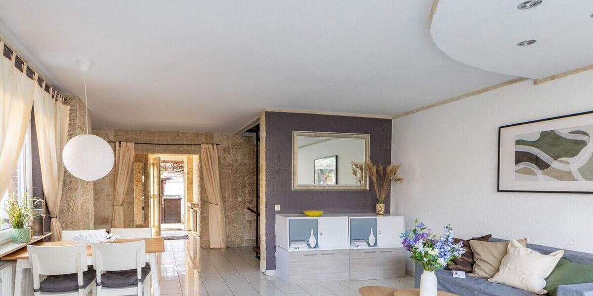 Reihenendhaus Neuss Grefrath - 5 Zimmer, 117 m&sup2;, 429.000&euro; | Angebot:25153996