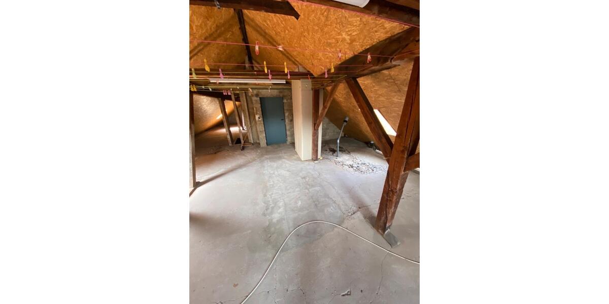 Dachgeschoßwohnung Wesseling - 2 Zimmer, 50 m&sup2;, 40.000&euro; | Angebot:26779098