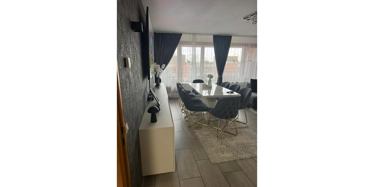 Etagenwohnung Neuss - 3 Zimmer, 84 m&sup2;, 299.000&euro; | Angebot:27213826