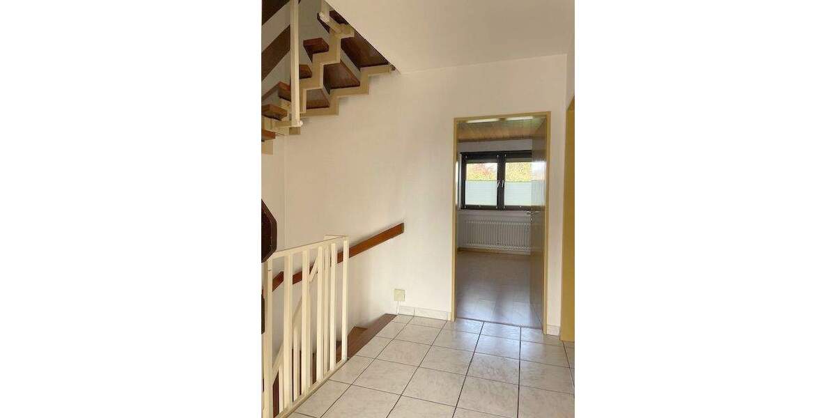 Solides, gepflegtes Einfamilienhaus in guter, ruhiger Wohnlage von Grevenbroich - Hemmerden 5 zimmer