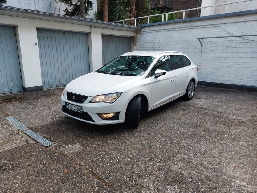 Seat Leon 200.000 km 8.299 € Köln 50668