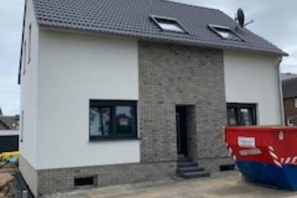 Haus Rommerskirchen - 6 Zimmer, 140 m&sup2;, 1.700&euro; | Angebot:25274628