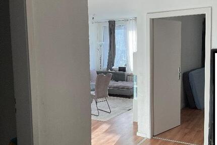 3 Zimmer Familienwohnung an der Erich-Klausener-Straße! 2.Balkone! 3 zimmer