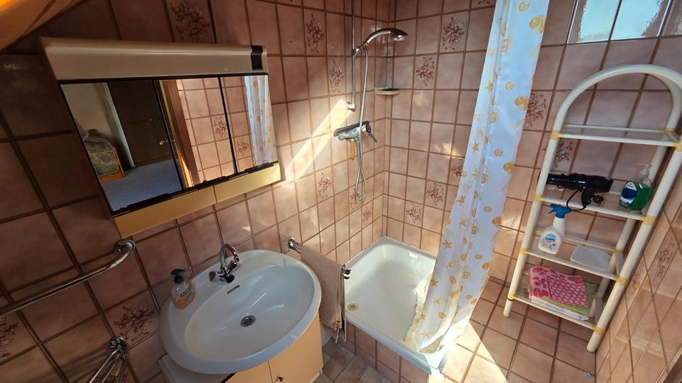 Reihenhaus Köln Chorweiler - 5 Zimmer, 97 m&sup2;, 380.000&euro; | Angebot:27120019