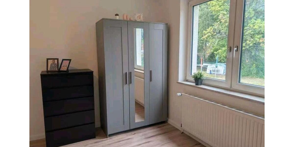 Zimmer in WG zu vermieten (nur für Frauen) – Neuss bei Düsseldorf 2 zimmer