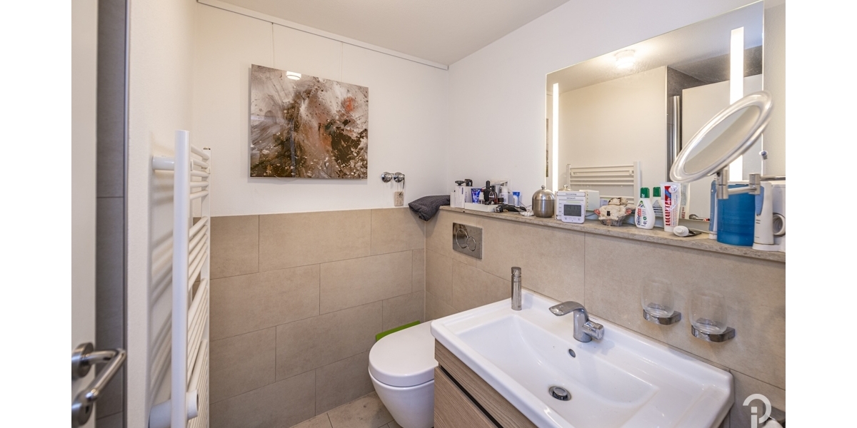 Charmantes Split-Level-Reihenendhaus in unmittelbarer Rheinnähe im Herzen von Düsseldorf-Benrath - Reihenendhaus Düsseldorf Stadtbezirk 9 | Angebot:27007603