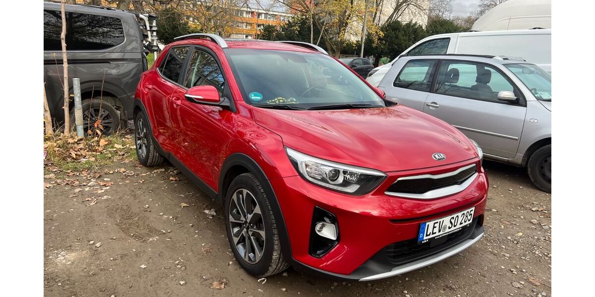 Kia Stonic 108.000 km 11.500 &euro; Köln 50679