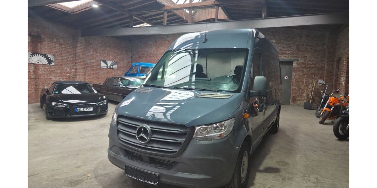 Mercedes-Benz Sprinter 192.772 km 14.480 &euro; Hilden 40721