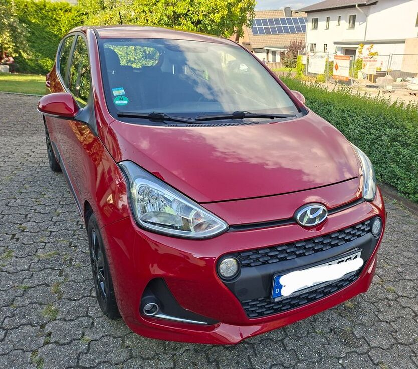 i10