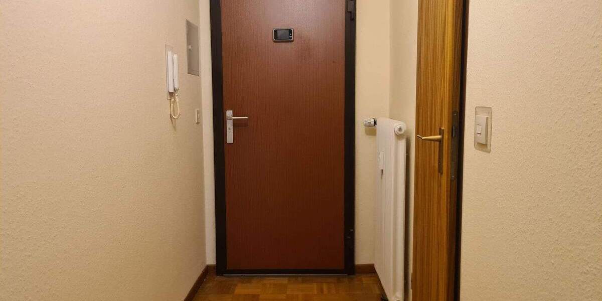 TOPLAGE IM HILDENER NORDEN - Dachterrassenwohnung mit Modernisierungsbedarf 3 zimmer