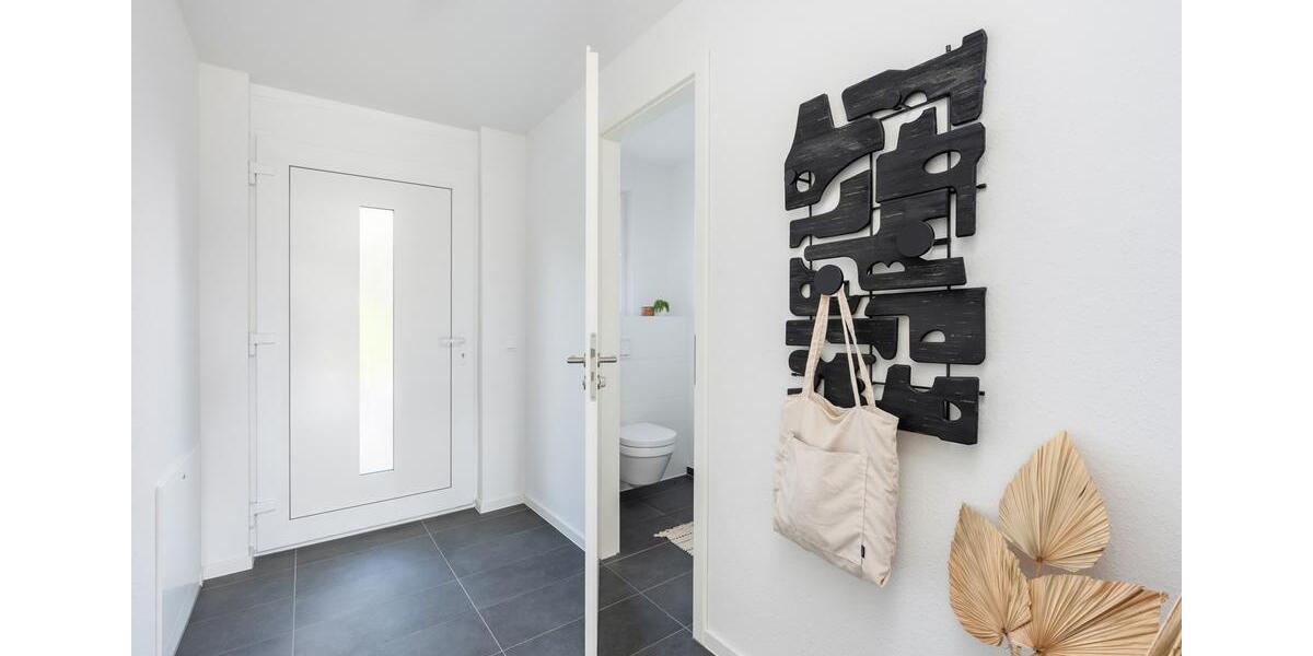 Besichtigung des Musterhauses – jeden Mittwoch 17–18 Uhr und Samstag 14–15 Uhr 6 zimmer