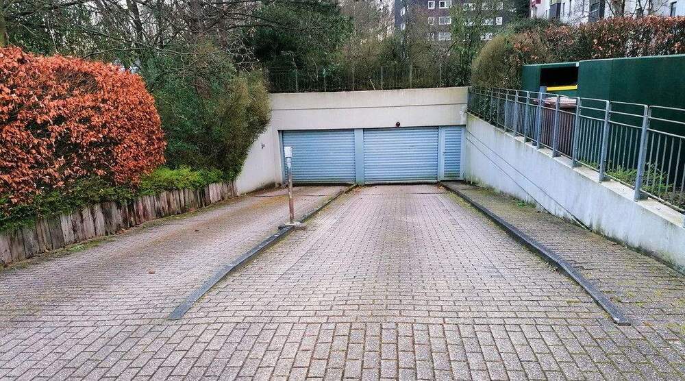 Tiefgaragenstellplätze in Bergisch Gladbach zu erwerben. Jetzt 3er-Tiefgaragen-Paket sichern! zimmer