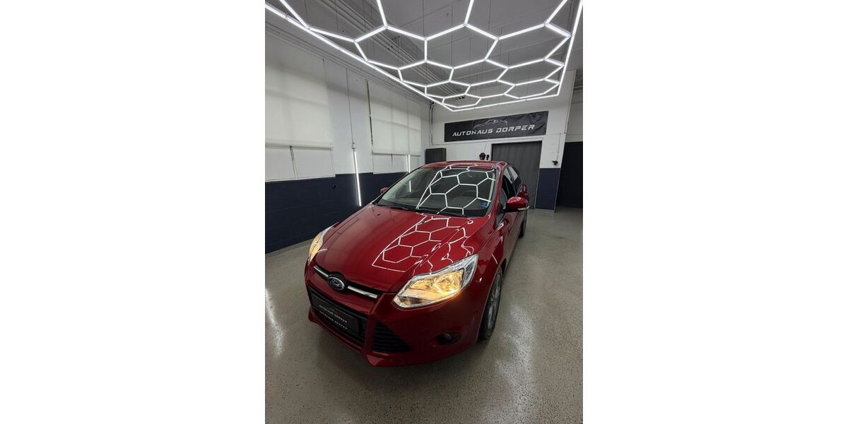 Ford Focus 151.552 km 4.950 &euro; Solingen 42651