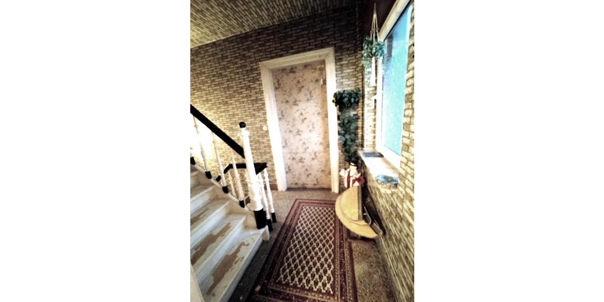 Wohn- und Geschäftshaus in Köln-Hochkirchen - gleichermaßen interessant für Eigennutzer und Kapitalanleger 12 zimmer