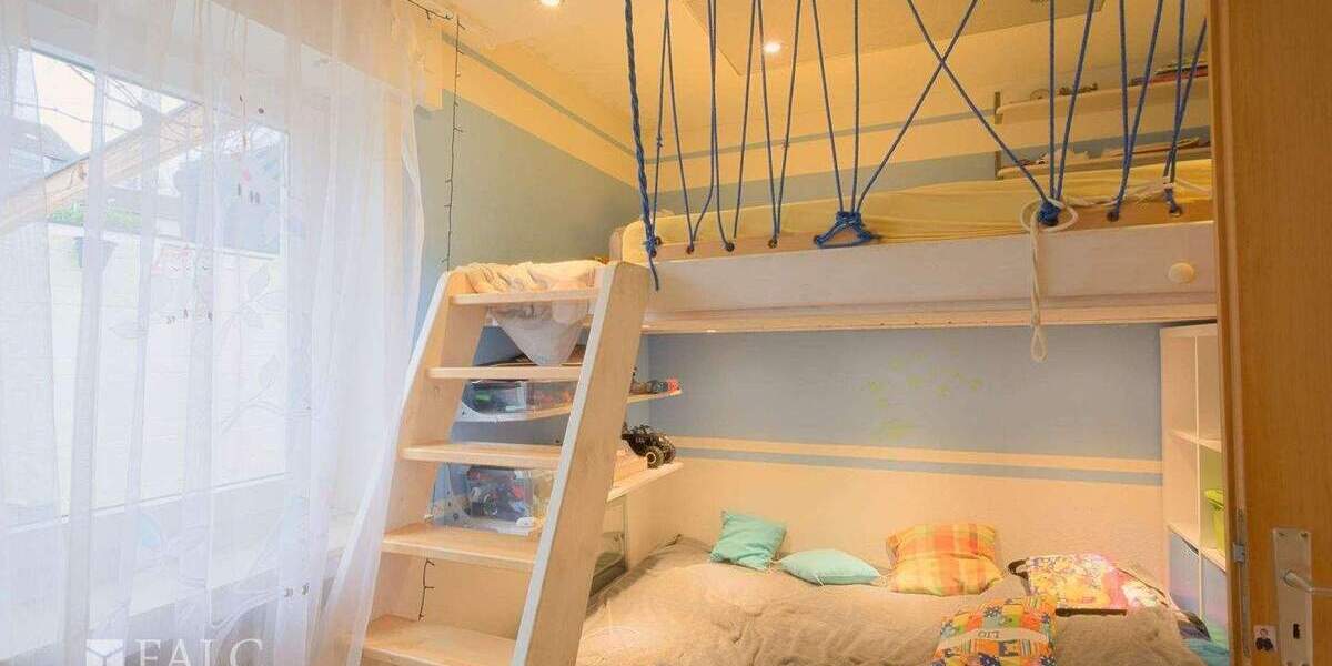 Bungalow Wermelskirchen - 4 Zimmer, 118 m&sup2;, 395.000&euro; | Angebot:25278730