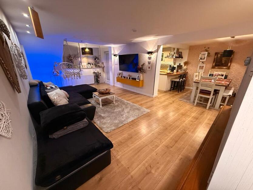 Eigentumswohnung in SG-Aufderhöhe zimmer