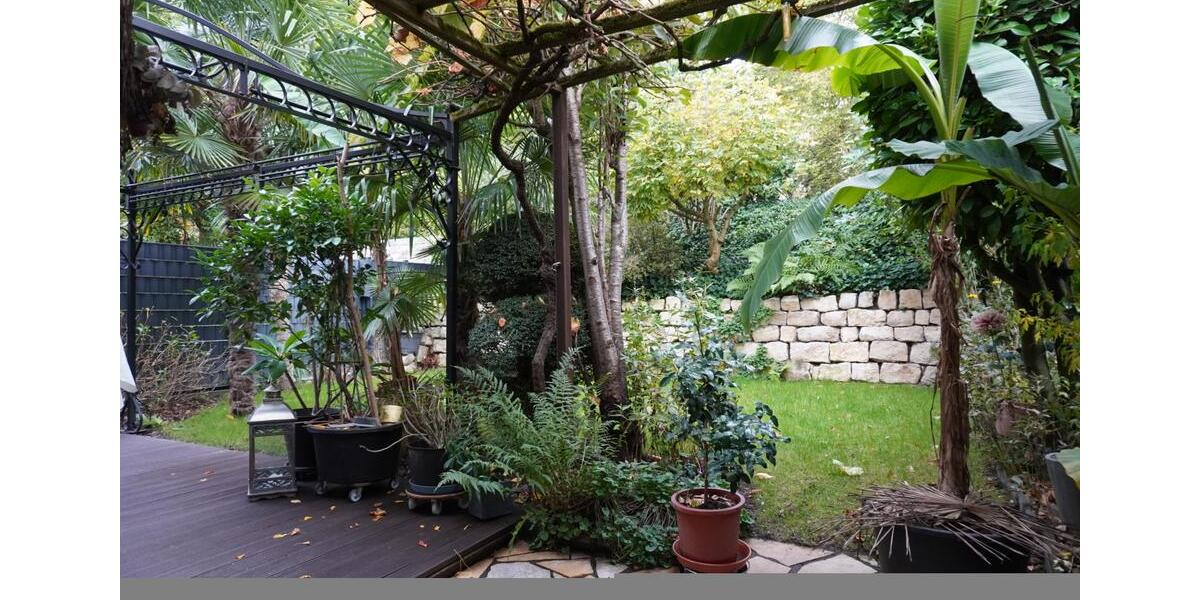 Reiheneckhaus mit Doppelgarage, Garten, PV-Anlage, Speicher 4 zimmer