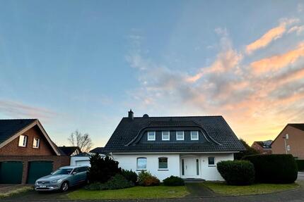 Haus Grevenbroich - 5 Zimmer, 190 m&sup2;, 2.800&euro; | Angebot:27576664